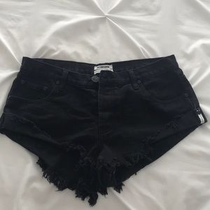 One x One teaspoon shorts